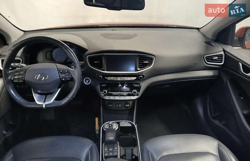 Хэтчбек Hyundai Ioniq 2018 в Ровно фото 7 Хэтчбек Hyundai Ioniq 2018 в Ровно