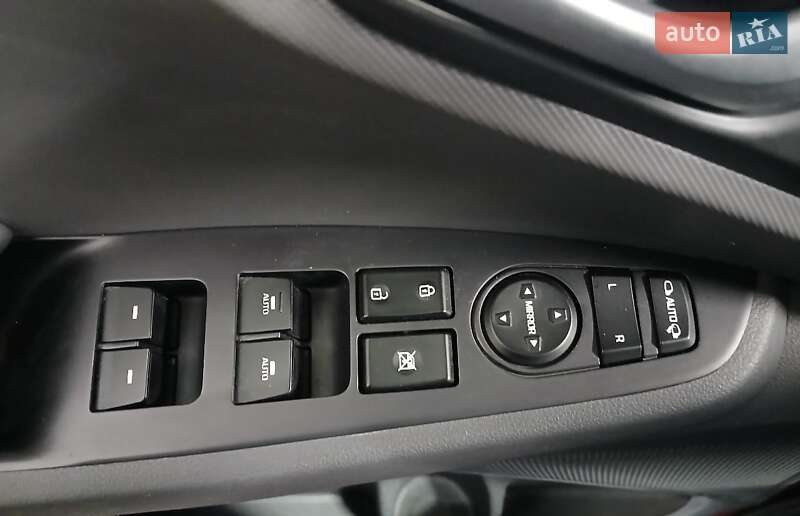 Хэтчбек Hyundai Ioniq 2018 в Ровно фото 11 Хэтчбек Hyundai Ioniq 2018 в Ровно