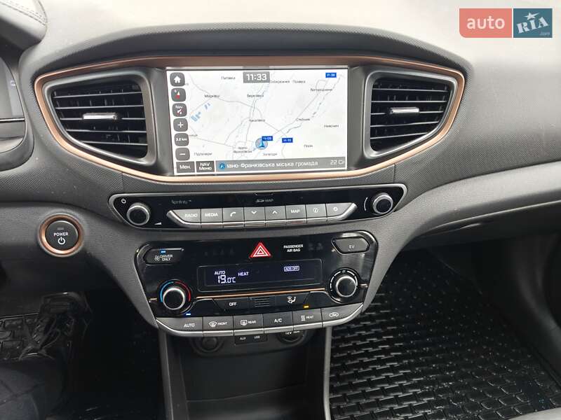 Хэтчбек Hyundai Ioniq 2018 в Ивано-Франковске