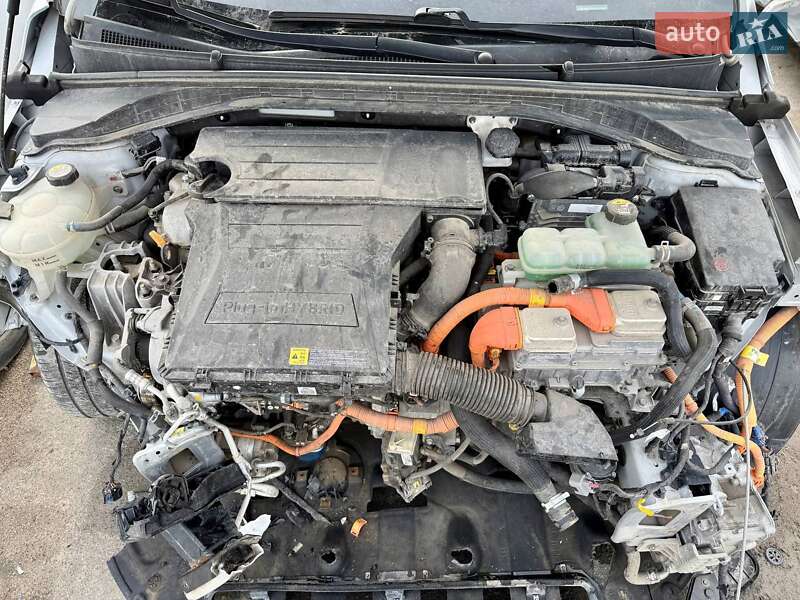 Хэтчбек Hyundai Ioniq 2018 в Киеве фото 18 Хэтчбек Hyundai Ioniq 2018 в Киеве