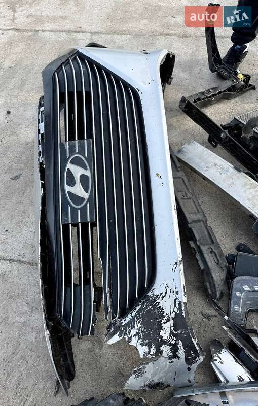 Хэтчбек Hyundai Ioniq 2018 в Киеве фото 33 Хэтчбек Hyundai Ioniq 2018 в Киеве