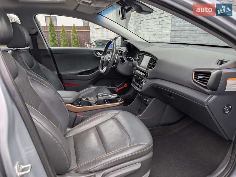 Хэтчбек Hyundai Ioniq 2018 в Виннице