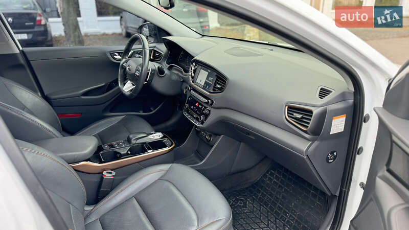 Лифтбек Hyundai Ioniq 2019 в Виннице