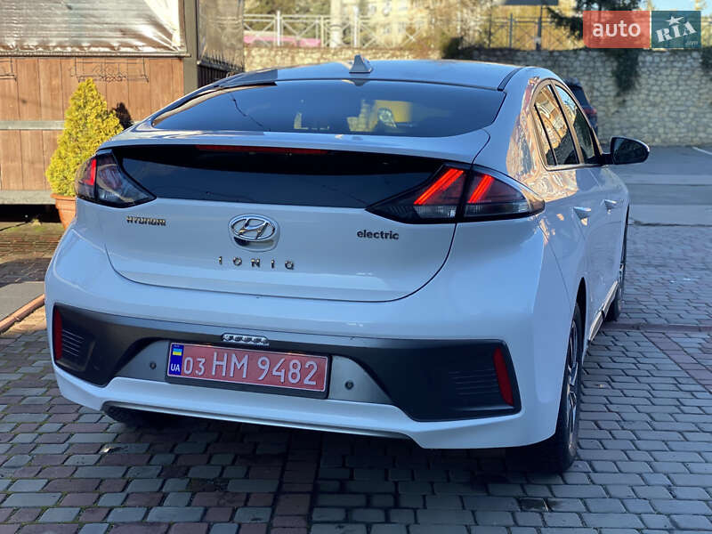 Лифтбек Hyundai Ioniq 2020 в Тернополе фото 6 Лифтбек Hyundai Ioniq 2020 в Тернополе