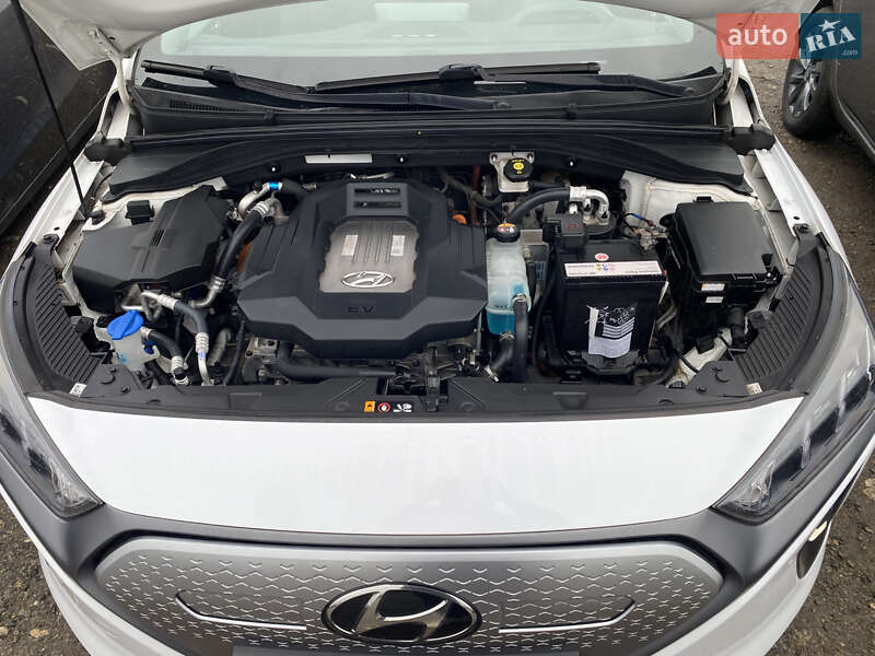 Лифтбек Hyundai Ioniq 2020 в Тернополе фото 28 Лифтбек Hyundai Ioniq 2020 в Тернополе