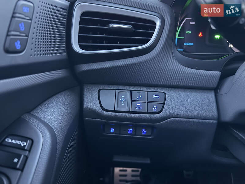 Хэтчбек Hyundai Ioniq 2018 в Тернополе