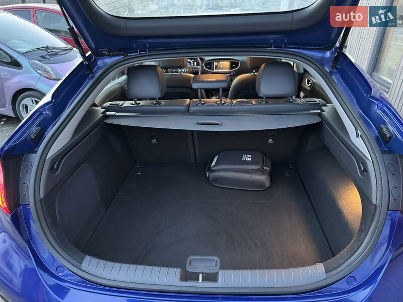 Хэтчбек Hyundai Ioniq 2018 в Тернополе