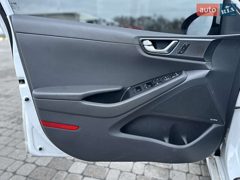 Хэтчбек Hyundai Ioniq 2018 в Бродах фото 8 Хэтчбек Hyundai Ioniq 2018 в Бродах
