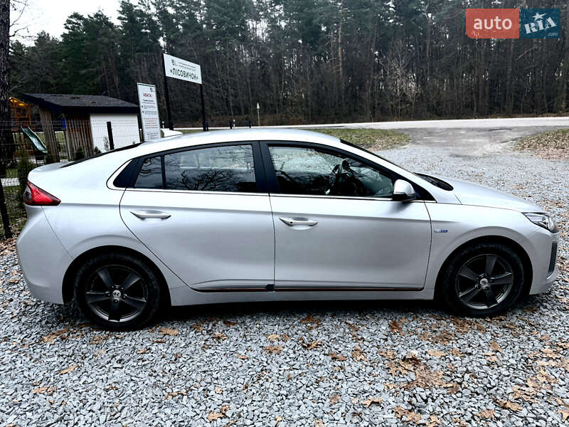 Лифтбек Hyundai Ioniq 2017 в Бродах фото 13 Лифтбек Hyundai Ioniq 2017 в Бродах