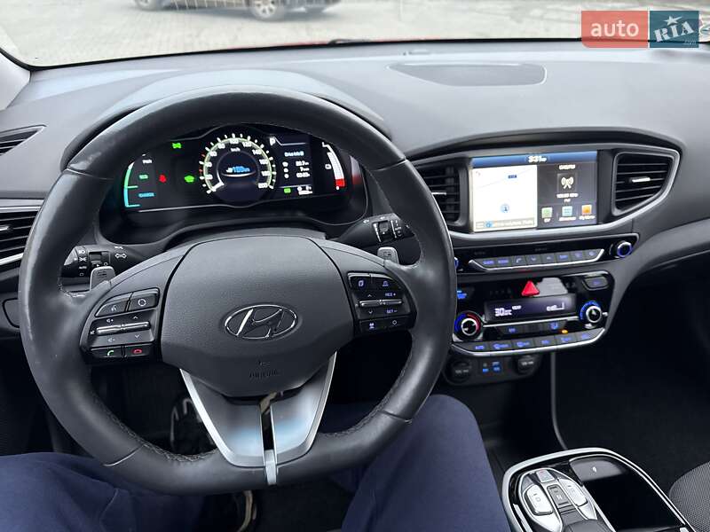 Лифтбек Hyundai Ioniq 2019 в Луцке