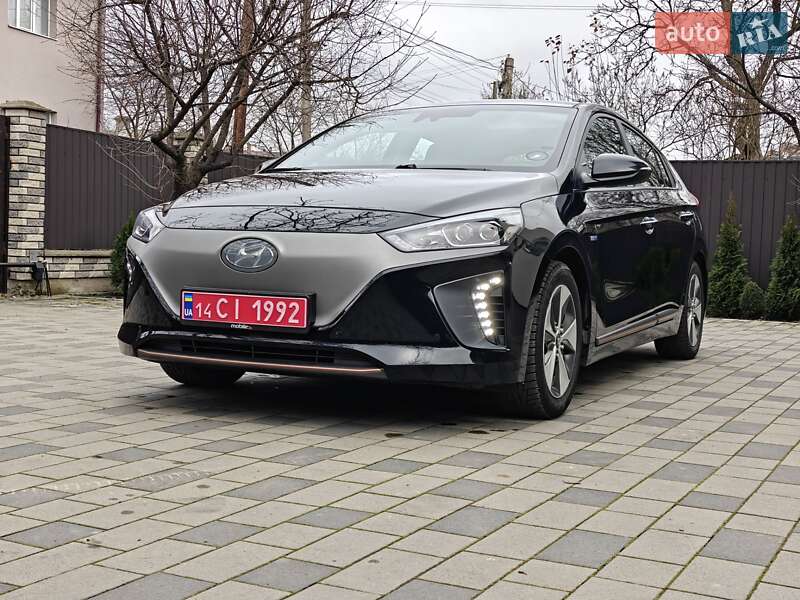 Хэтчбек Hyundai Ioniq 2018 в Ивано-Франковске