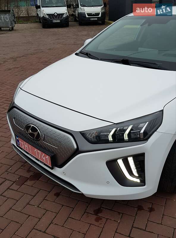Лифтбек Hyundai Ioniq 2020 в Ровно