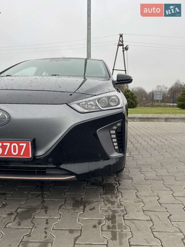 Хэтчбек Hyundai Ioniq 2017 в Луцке