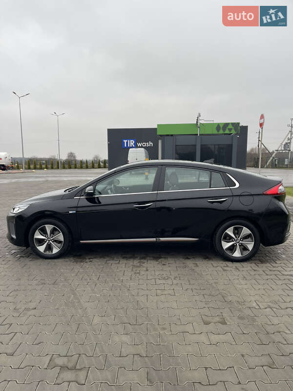 Хэтчбек Hyundai Ioniq 2017 в Луцке