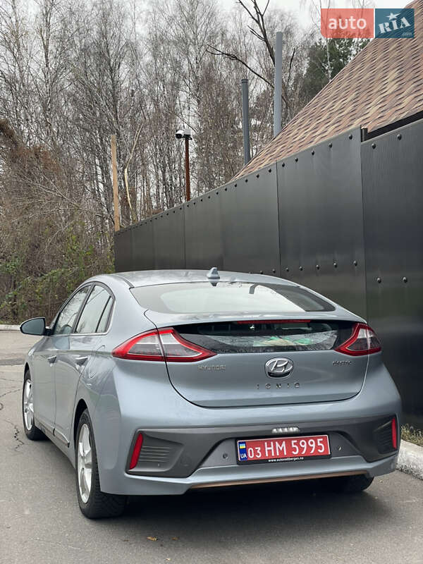 Хэтчбек Hyundai Ioniq 2017 в Жашкове