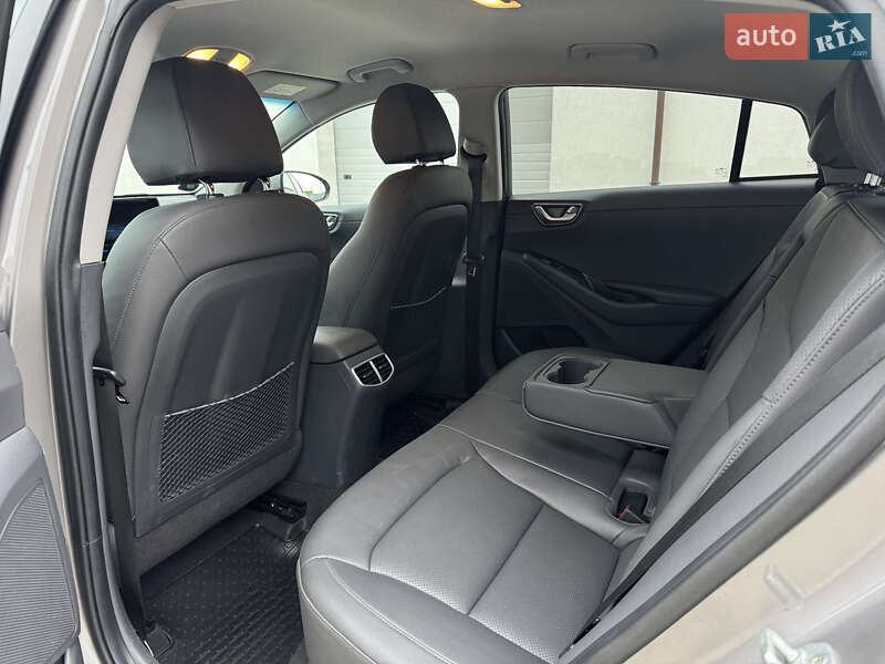 Лифтбек Hyundai Ioniq 2019 в Виннице