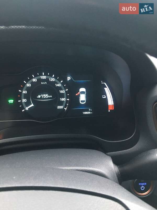 Хэтчбек Hyundai Ioniq 2016 в Виннице