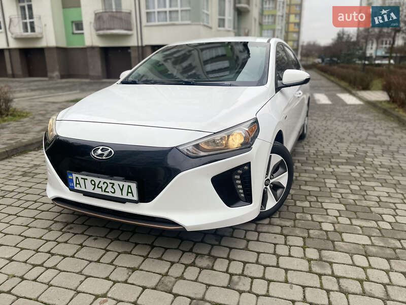 Хэтчбек Hyundai Ioniq 2017 в Ивано-Франковске