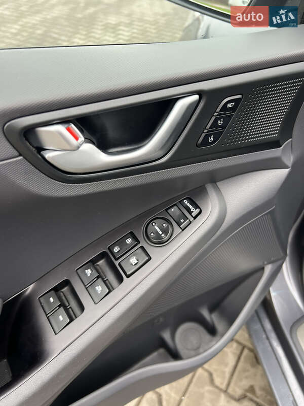 Хэтчбек Hyundai Ioniq 2018 в Луцке