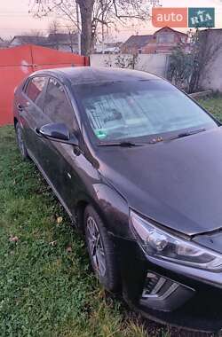 Лифтбек Hyundai Ioniq 2021 в Виннице