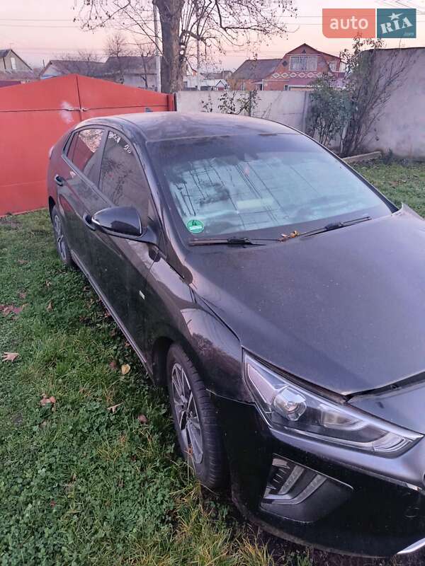 Лифтбек Hyundai Ioniq 2021 в Виннице