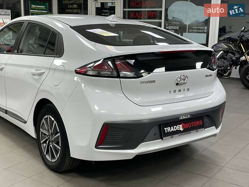 Лифтбек Hyundai Ioniq 2021 в Киеве фото 11 Лифтбек Hyundai Ioniq 2021 в Киеве