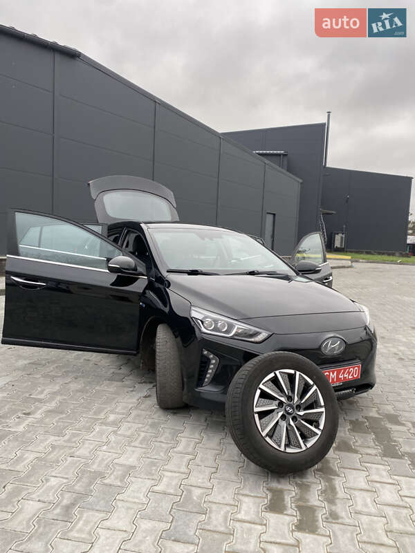 Хетчбек Hyundai Ioniq 2017 в Бережанах фото 5 Хетчбек Hyundai Ioniq 2017 в Бережанах