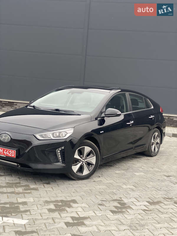 Хетчбек Hyundai Ioniq 2017 в Бережанах фото 10 Хетчбек Hyundai Ioniq 2017 в Бережанах