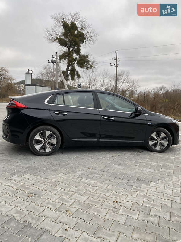 Хетчбек Hyundai Ioniq 2017 в Бережанах фото 14 Хетчбек Hyundai Ioniq 2017 в Бережанах