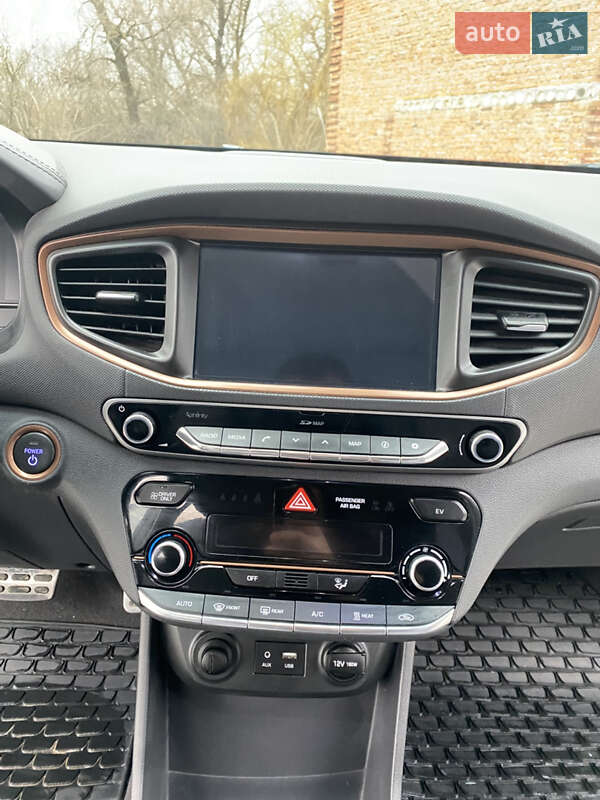 Хетчбек Hyundai Ioniq 2017 в Бережанах фото 31 Хетчбек Hyundai Ioniq 2017 в Бережанах