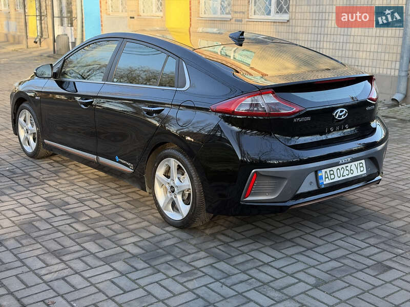 Хетчбек Hyundai Ioniq 2016 в Вінниці