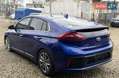 Лифтбек Hyundai Ioniq 2019 в Стрые