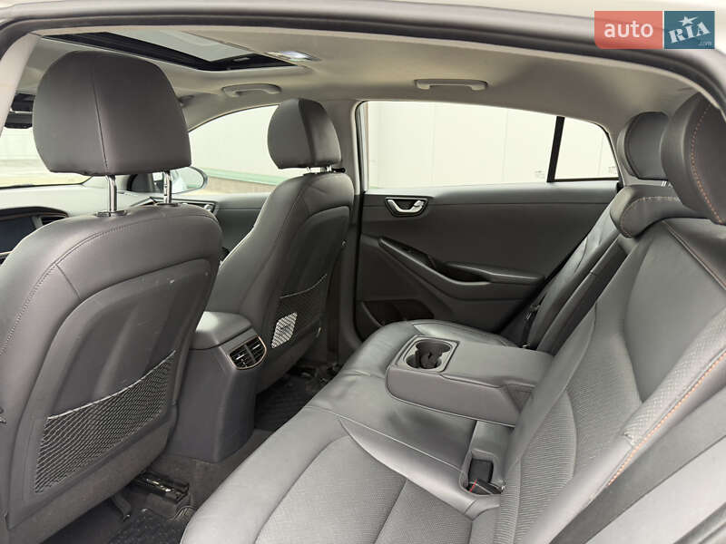 Хетчбек Hyundai Ioniq 2018 в Вінниці