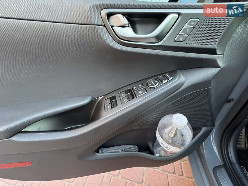 Лифтбек Hyundai Ioniq 2019 в Виннице