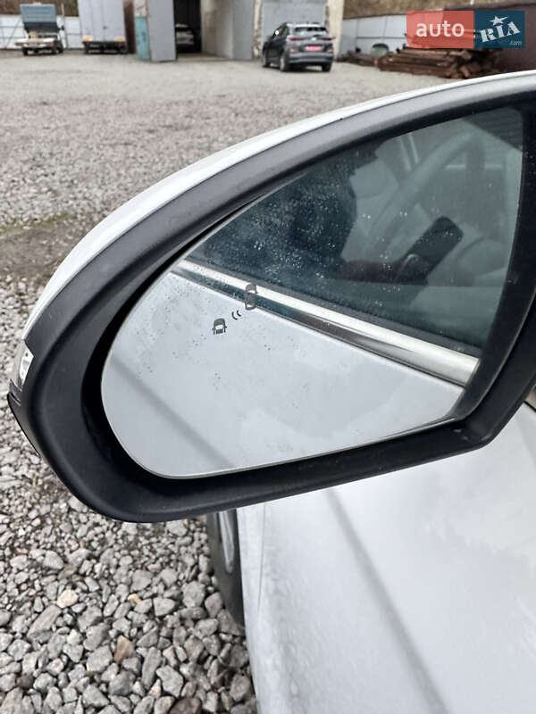 Хэтчбек Hyundai Ioniq 2019 в Староконстантинове