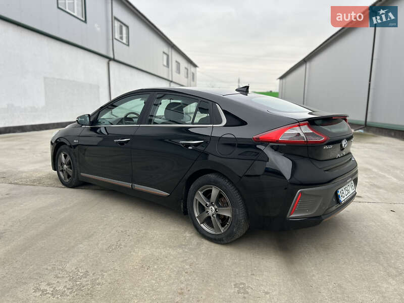 Хетчбек Hyundai Ioniq 2016 в Вінниці