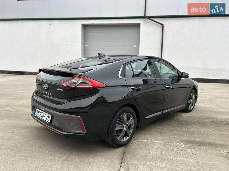 Хетчбек Hyundai Ioniq 2016 в Вінниці