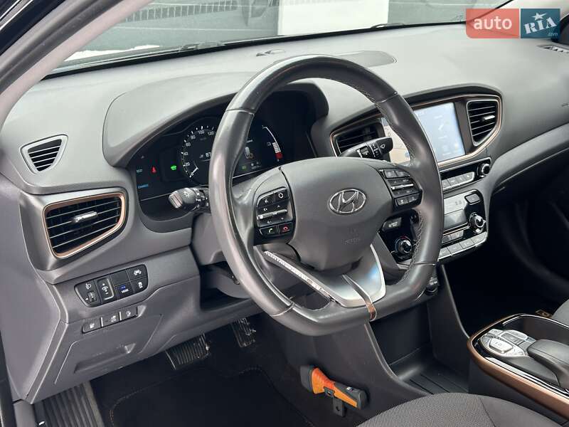 Хетчбек Hyundai Ioniq 2017 в Тернополі
