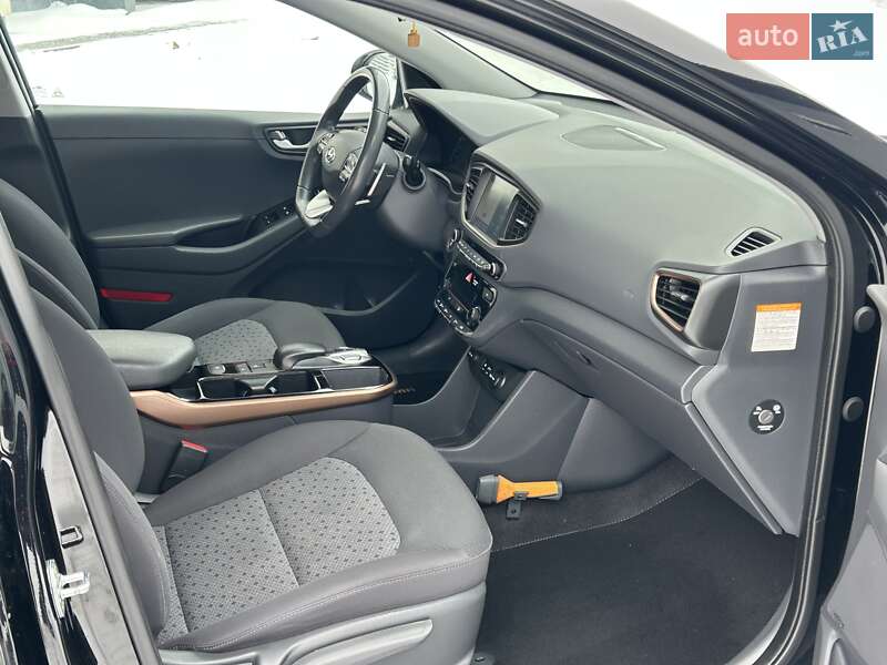 Хетчбек Hyundai Ioniq 2017 в Тернополі