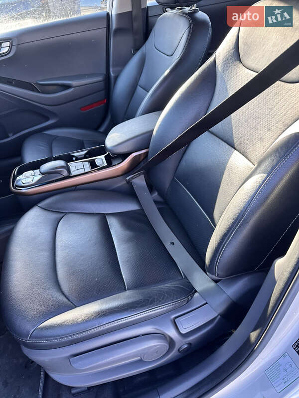 Хэтчбек Hyundai Ioniq 2018 в Староконстантинове фото 12 Хэтчбек Hyundai Ioniq 2018 в Староконстантинове