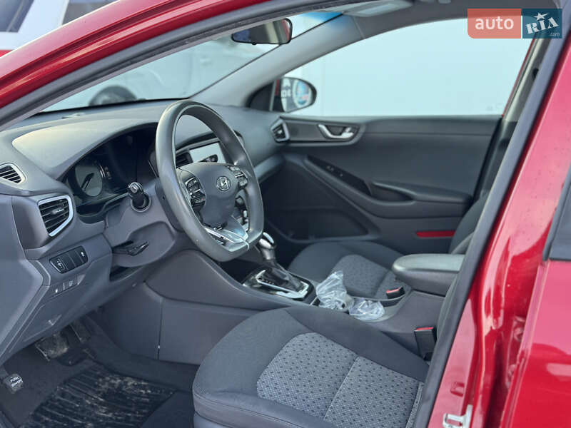 Хэтчбек Hyundai Ioniq 2019 в Львове