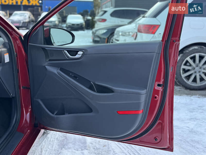 Хэтчбек Hyundai Ioniq 2019 в Львове