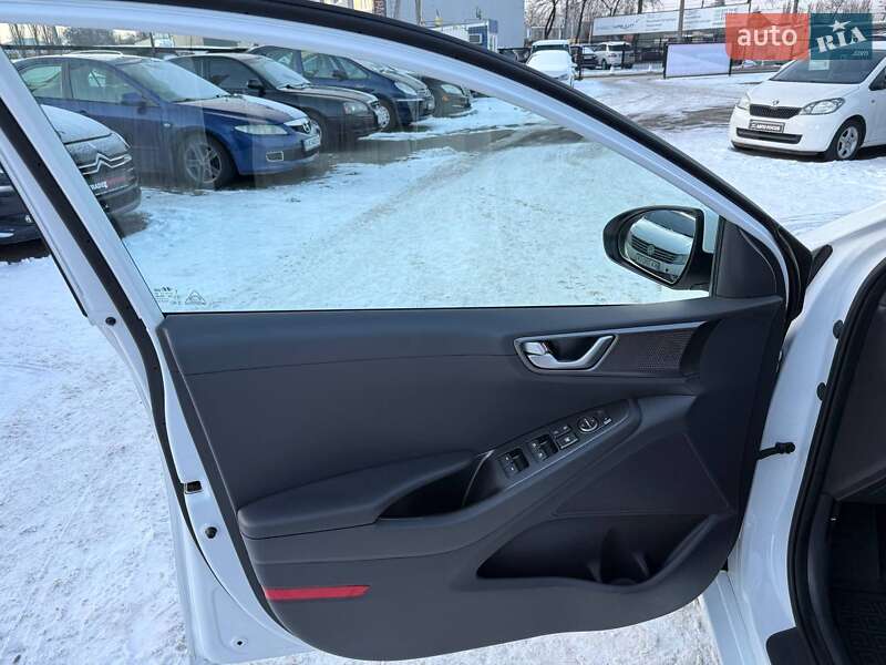 Ліфтбек Hyundai Ioniq 2021 в Києві