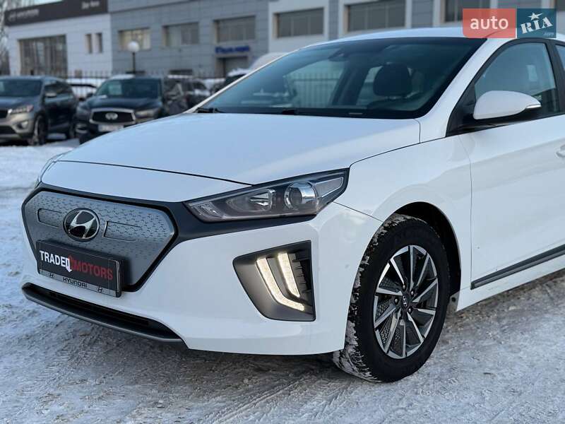 Ліфтбек Hyundai Ioniq 2021 в Києві