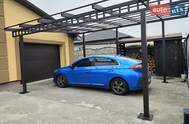 Хэтчбек Hyundai Ioniq 2018 в Киеве