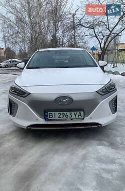 Хэтчбек Hyundai Ioniq 2017 в Полтаве