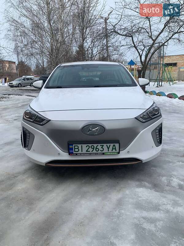 Хэтчбек Hyundai Ioniq 2017 в Полтаве