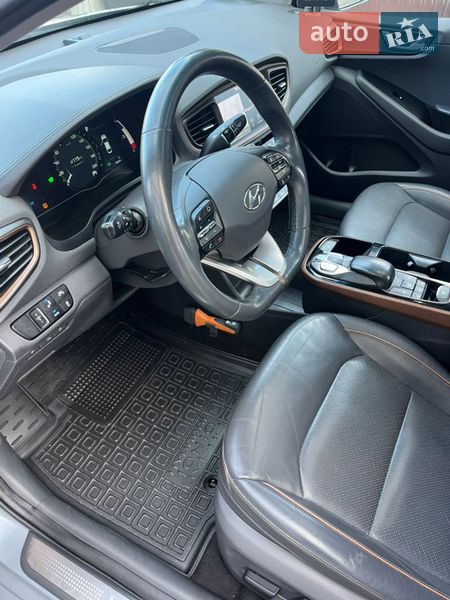Хэтчбек Hyundai Ioniq 2018 в Ровно