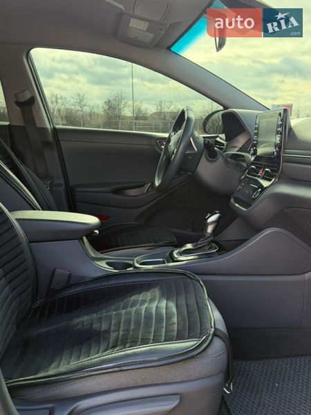 Лифтбек Hyundai Ioniq 2020 в Полтаве