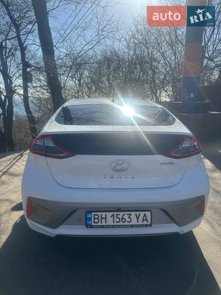 Хэтчбек Hyundai Ioniq 2017 в Одессе